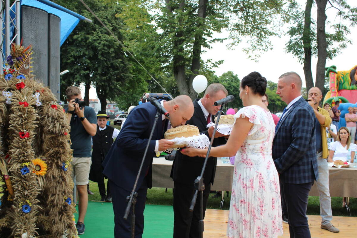 Powiatowo-Gminno-Parafialne Dożynki w Jutrosinie - 22.08.2021 r.