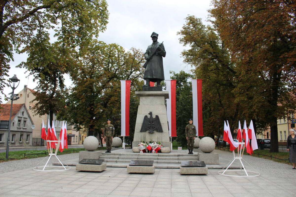 82 lat temu Armia Czerwona zaatakowała Polskę