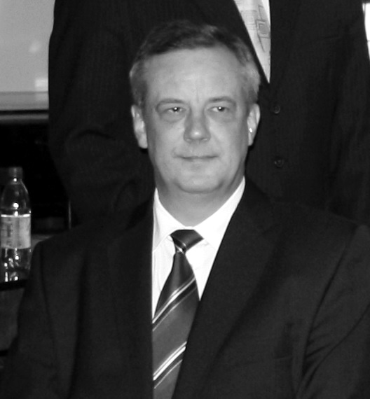 ZMARŁ Maciej Osiński